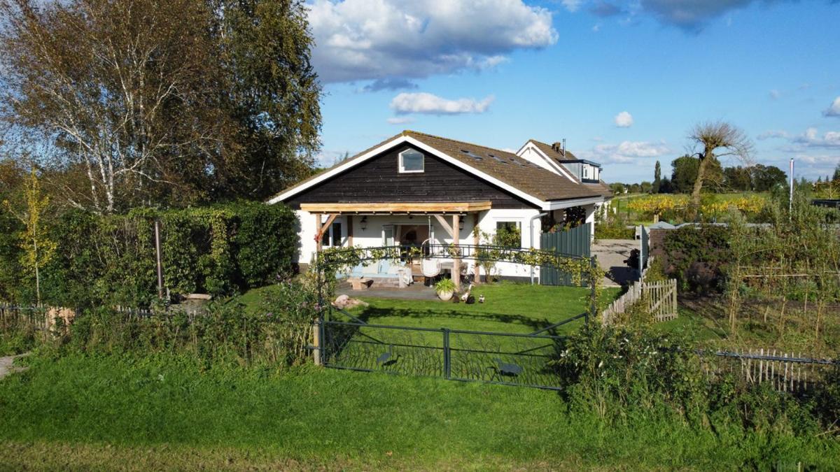 De Lindenhof Bed & Breakfast Tienhoven Exterior photo